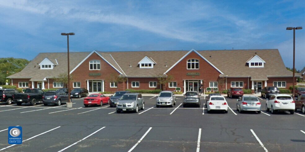 More Photos Of 6155 Park Sq, Lorain Medical For Lease