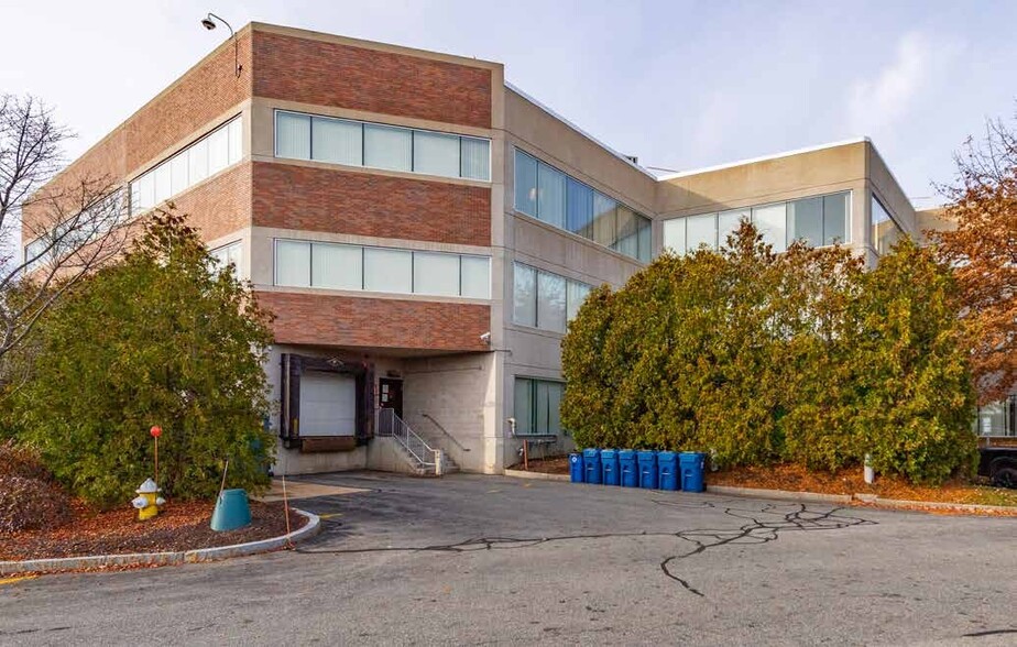 More Photos Of 314 Littleton Rd, Westford Office For Lease
