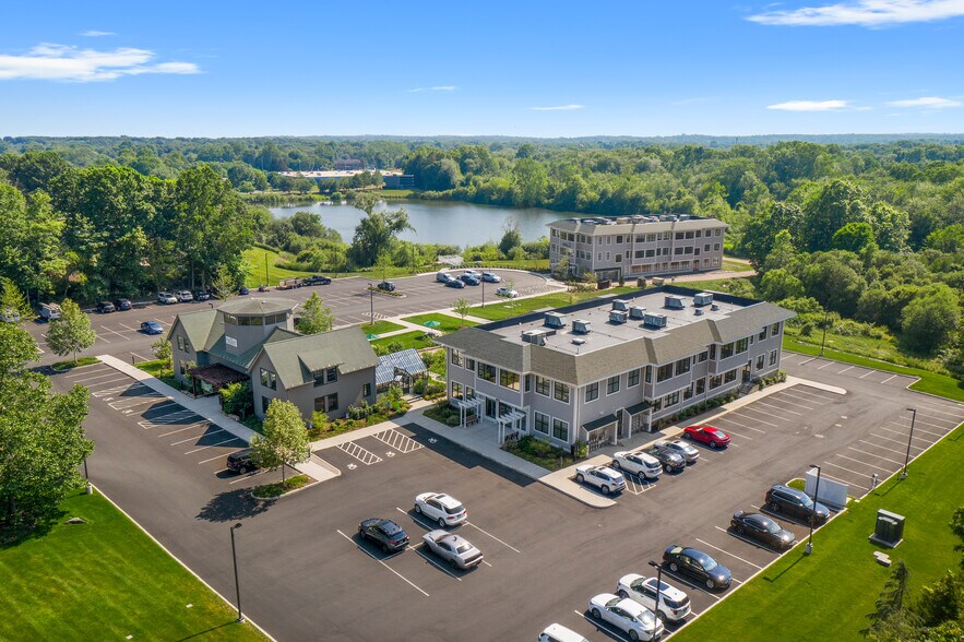 More Photos Of 350 Goose Ln, Guilford Medical For Lease
