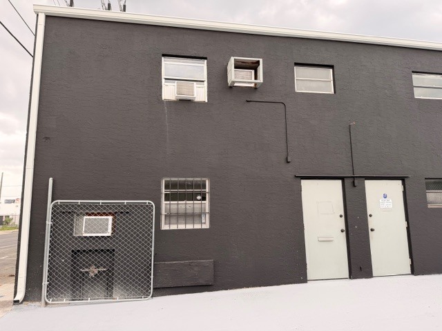 More Photos Of 1200 Clare Ave, West Palm Beach Service For Sale