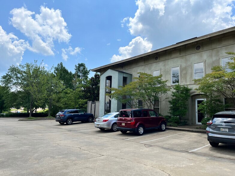 More Photos Of 599 Highland Colony Pky, Ridgeland Office For Lease