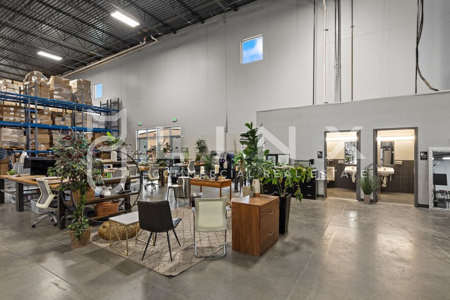 More Photos Of 1212 E Venture Dr, St George Warehouse For Lease