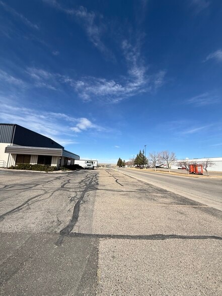 More Photos Of 150 N Walsh Dr, Casper General Retail For Sale