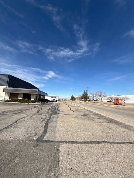 More Photos Of 150 N Walsh Dr, Casper General Retail For Lease