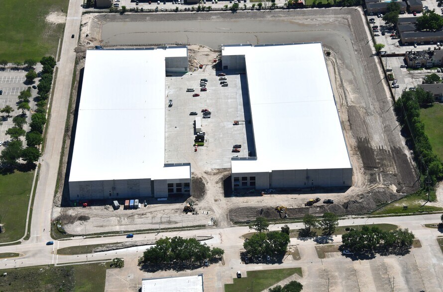 More Photos Of Harvest Time Ln & Imperial Valley Dr, Houston Unknown For Lease