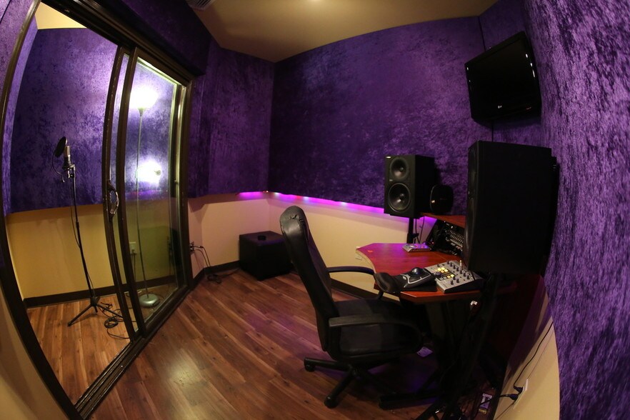 More Photos Of 4617 Van Nuys Blvd, Sherman Oaks Storefront For Sale