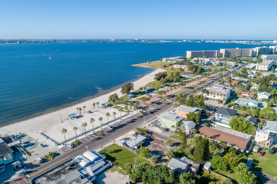 More Photos Of 3025 54th St S, Gulfport Apartments For Sale