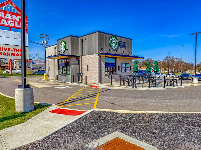 Primary Photo Of 5228 Mahoning Ave, Austintown Fast Food For Sale