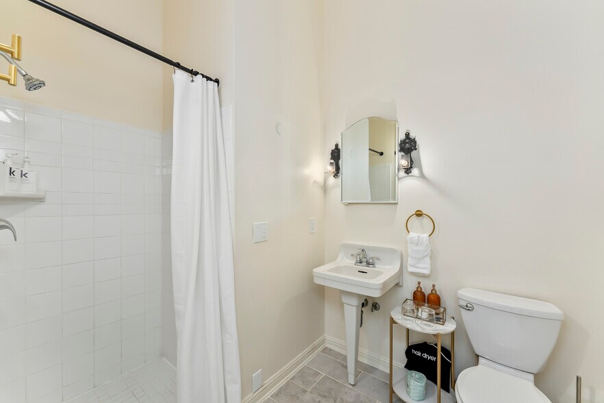 More Photos Of 14202 S State Highway 49, Amador City Hotel For Sale