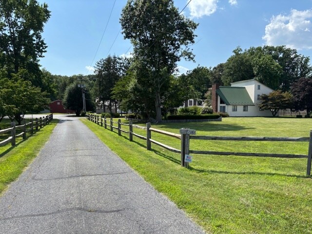 More Photos Of 9155 Campbell Ln, Bridgeville Office For Sale