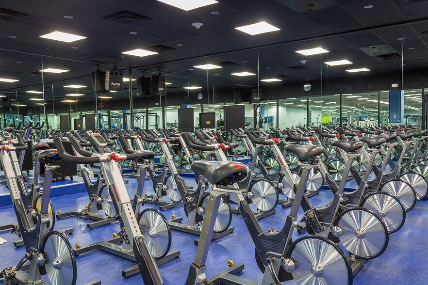 More Photos Of 500 Frank W Burr Blvd, Teaneck Office For Lease
