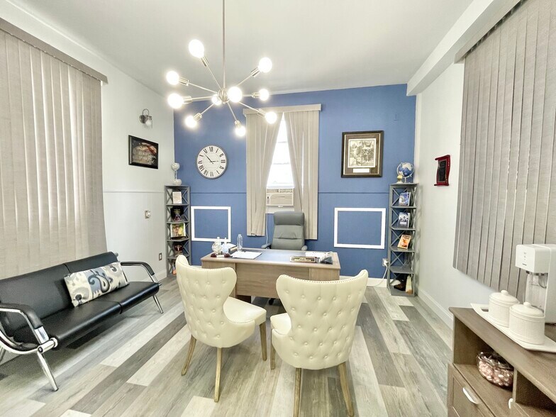 More Photos Of 214-220 Ripley Pl, Elizabeth Specialty For Sale