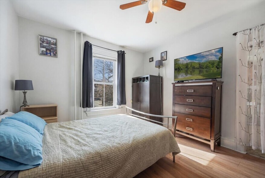 More Photos Of 49 LAKE St, West Harrison Restaurant For Sale