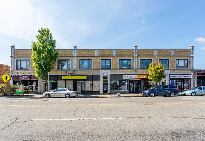 More Photos Of 406-416 Cedar Ln, Teaneck Storefront Retail Office For Lease
