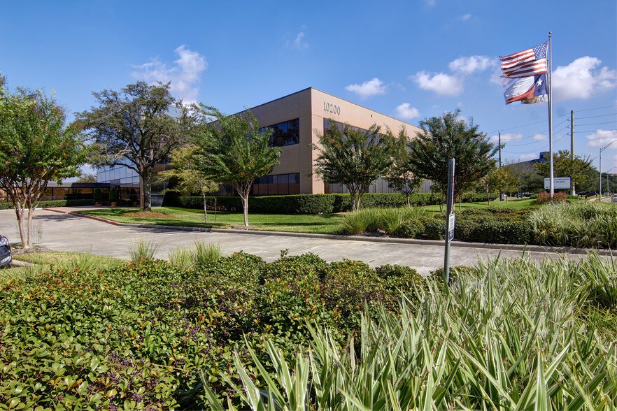 Primary Photo Of 10200 Richmond Ave, Houston Office For Lease