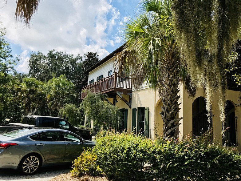 More Photos Of 8 Celadon Dr, Beaufort Office Residential For Lease