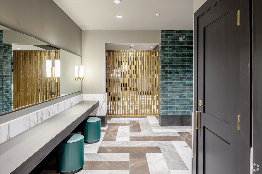 More Photos Of 821 17th St, Denver Office For Sale