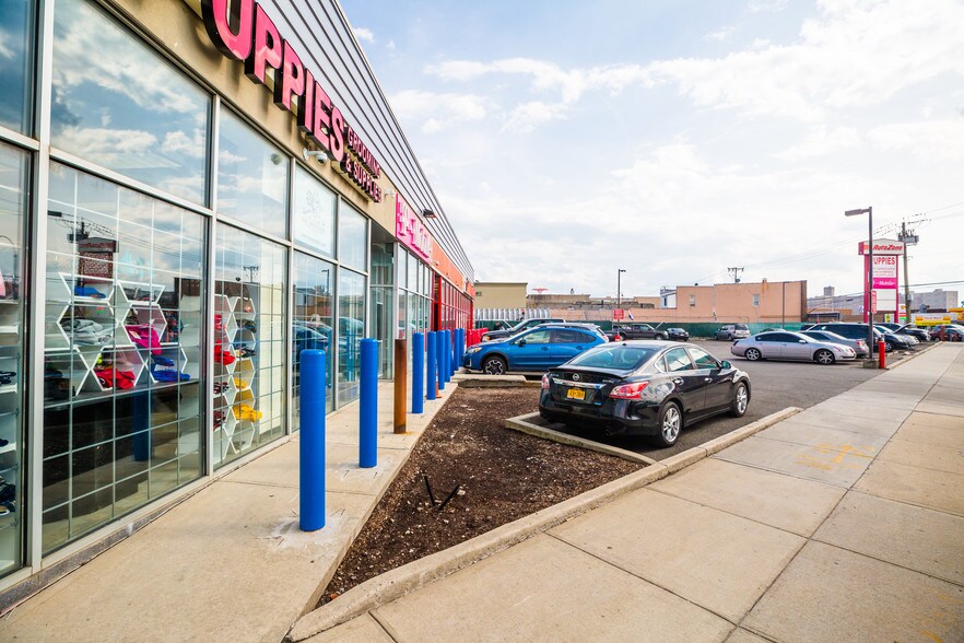 More Photos Of 3063 Cropsey Ave, Brooklyn Storefront For Lease