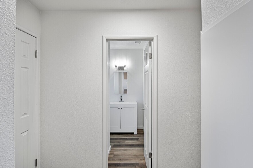 More Photos Of 116 Covena Ave, Modesto Apartments For Sale