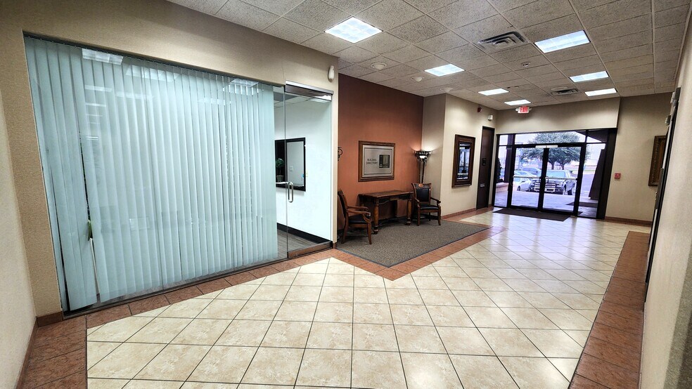 More Photos Of 235 NE Loop 820, Hurst Office For Lease