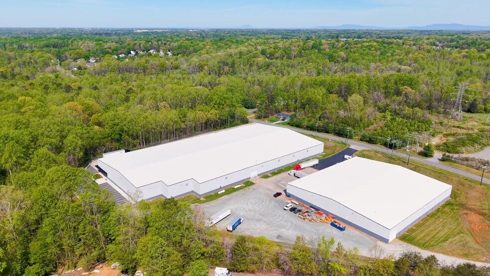 More Photos Of 4300 Old Greensboro Rd, Winston-Salem Warehouse For Lease