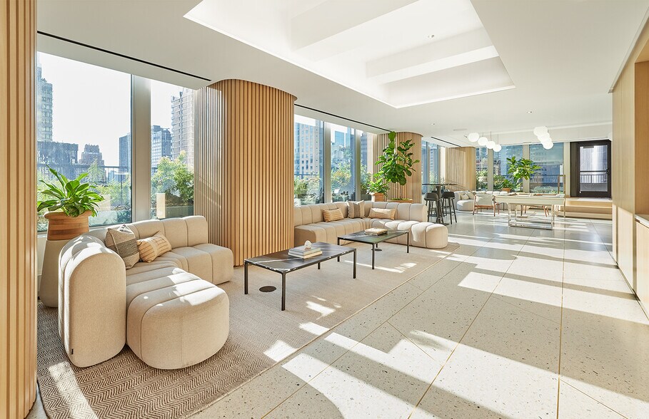 More Photos Of 825 Third Ave, New York Office For Lease