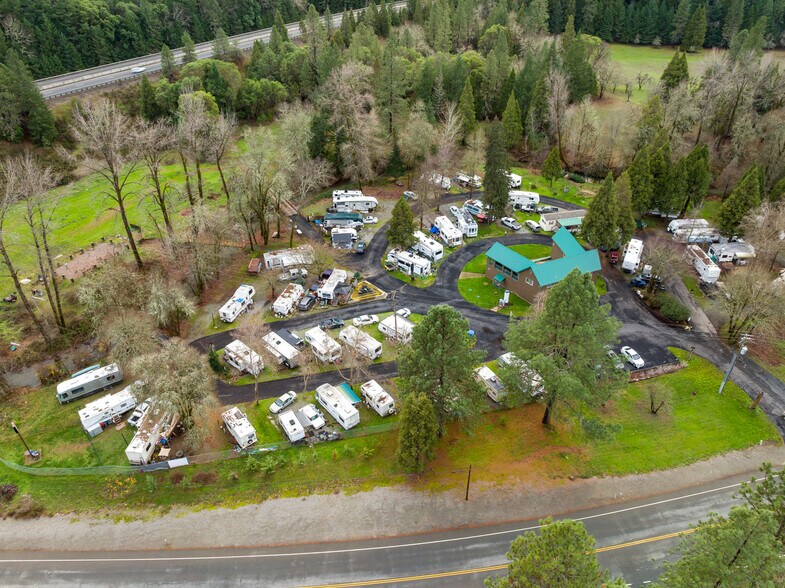 More Photos Of 999 Old Highway 99, Wolf Creek Specialty For Sale