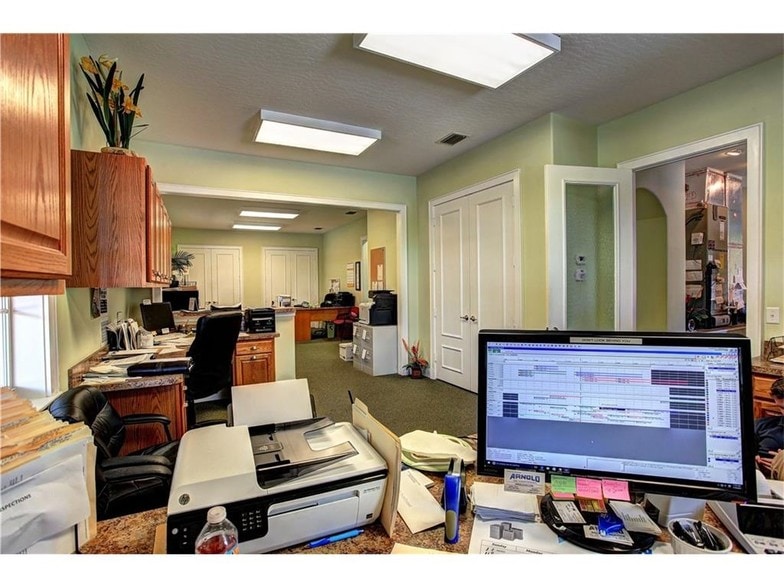 More Photos Of 181 Sebastian Blvd, Sebastian Light Manufacturing For Sale