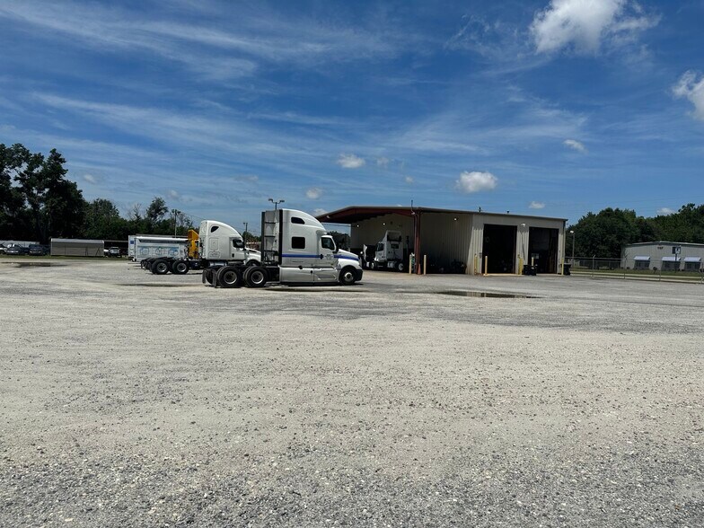 More Photos Of 1108 Centennial Ave, Albany Industrial For Lease