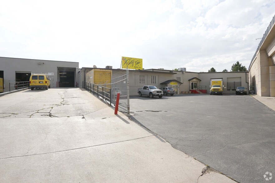 More Photos Of 70 S Santa Fe Dr, Denver Distribution For Lease
