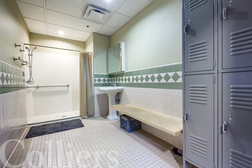 More Photos Of 121 N 9th St, Boise Office For Lease