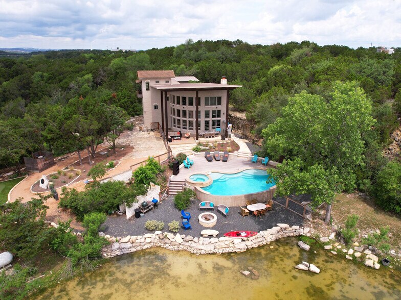 More Photos Of 610 Crystal Creek Dr, Austin Specialty For Sale