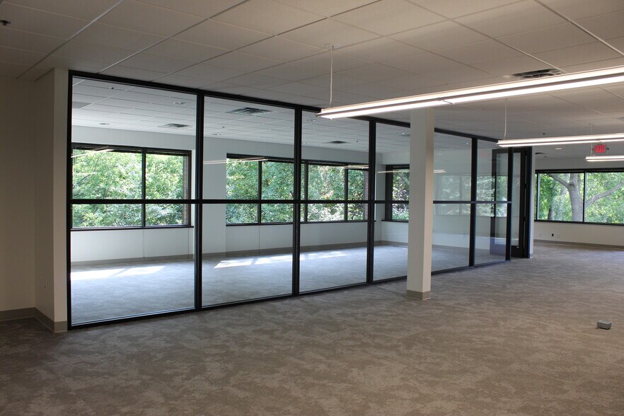 More Photos Of 12400 Portland Ave, Burnsville Office Residential For Lease