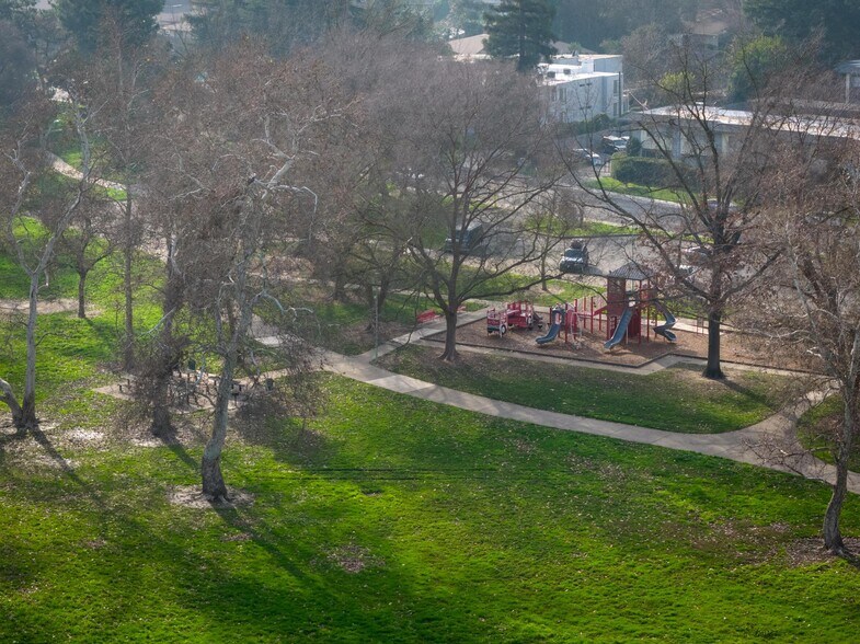 More Photos Of 1143 43rd Ave, Sacramento Apartments For Sale