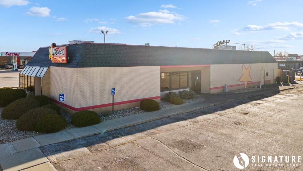 More Photos Of 207 S Miller Ave, Gillette Fast Food For Sale