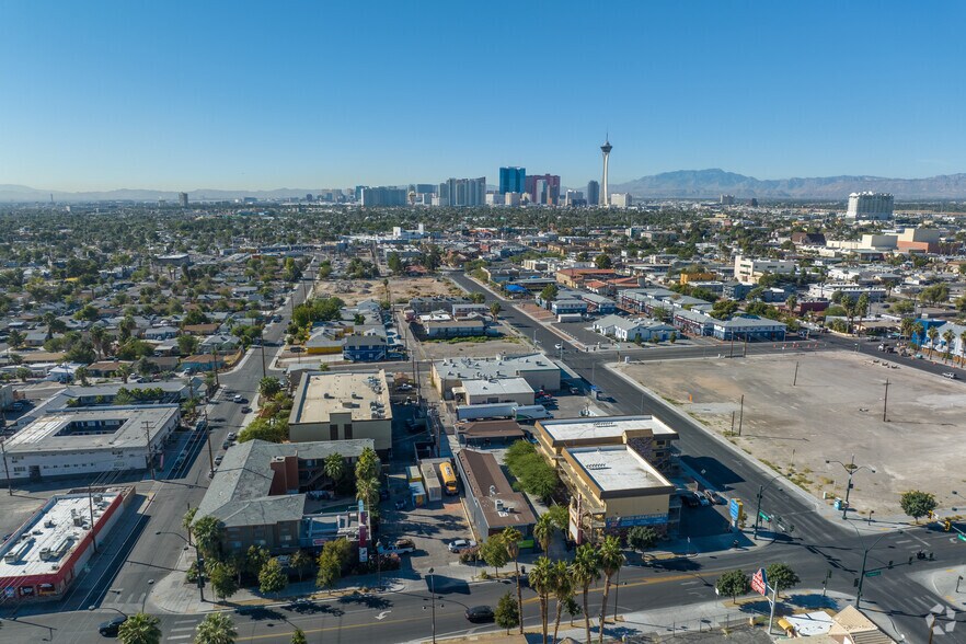 More Photos Of 1308 E Fremont St, Las Vegas Apartments For Sale