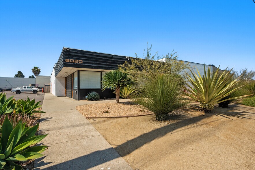 More Photos Of 8020 Ronson Rd, San Diego Warehouse For Lease
