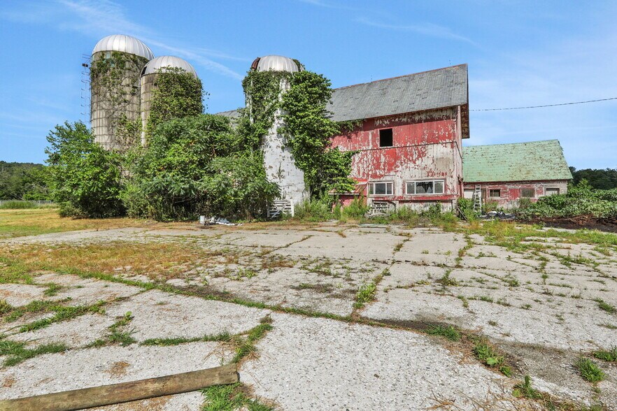 More Photos Of 38 Browns Rd, Westtown Land For Sale