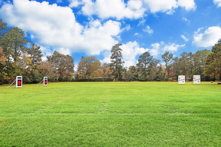 More Photos Of 37937 FM 1774 Rd, Magnolia Warehouse For Lease