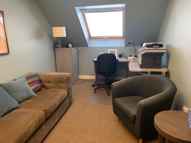 More Photos Of 74-76 Bedford St, Lexington Office For Lease