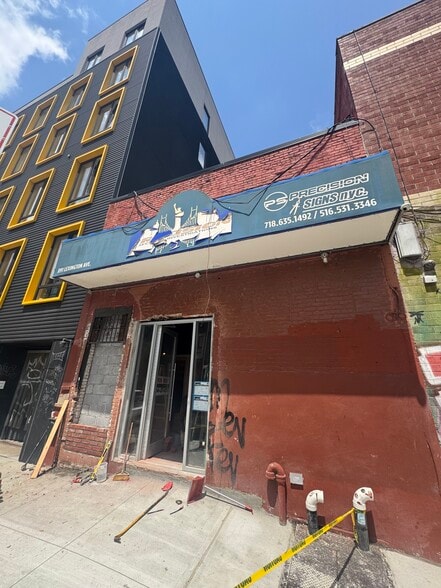 Primary Photo Of 891 Lexington Ave, Brooklyn Storefront For Lease