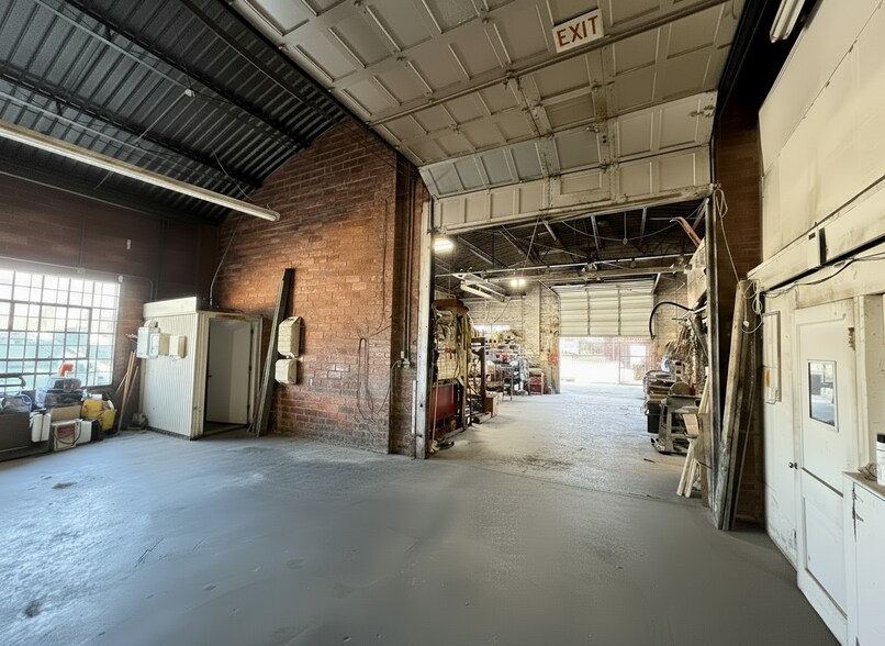 More Photos Of 1704 NW 6th St, Oklahoma City Manufacturing For Sale