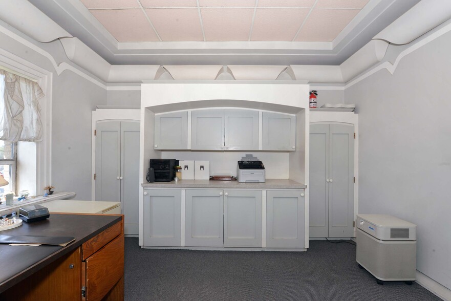 More Photos Of 289 Market St, Saddle Brook Office For Sale