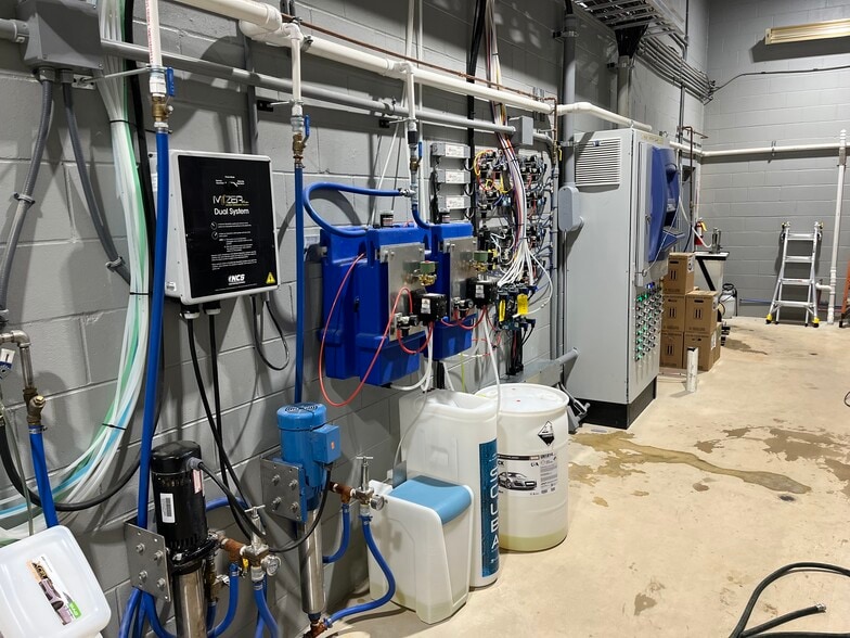 More Photos Of 2018 US-441 S, Dublin Carwash For Sale