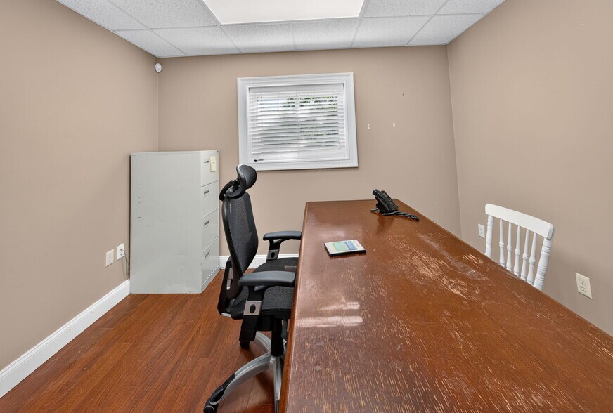 More Photos Of 234 O'Neil Blvd, Attleboro Manufacturing For Sale
