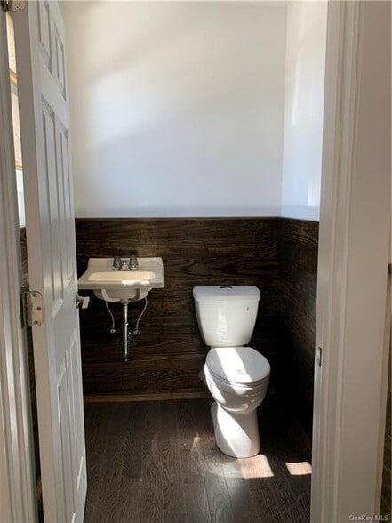 More Photos Of 68 E Main St, Elmsford Auto Repair For Sale