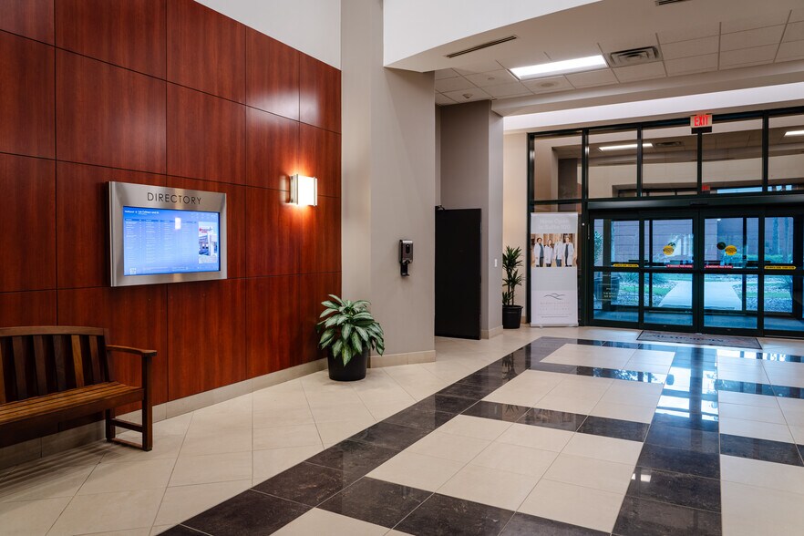 More Photos Of 7200 State Highway 161, Irving Medical For Lease