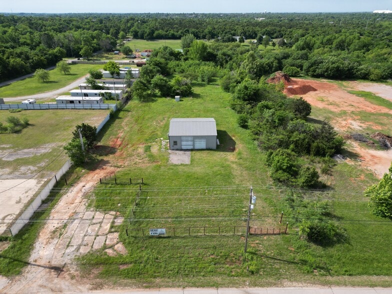 Primary Photo Of 10124 SE 29th St, Midwest City Warehouse For Sale