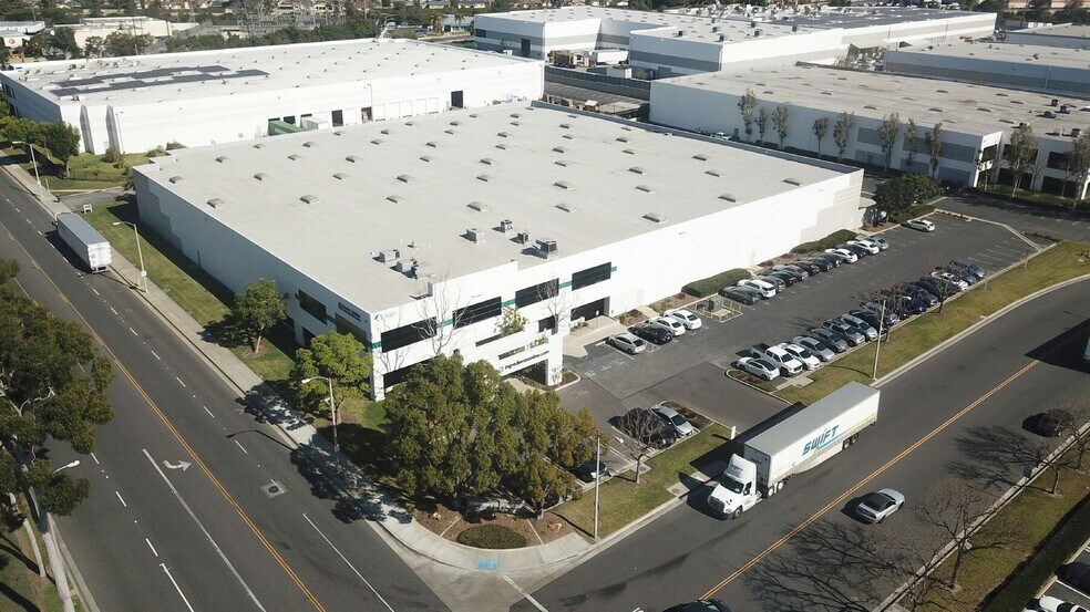 More Photos Of 14821 E Northam St, La Mirada Warehouse For Lease