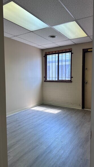 More Photos Of 903 Yuma St, Colorado Springs Warehouse For Lease